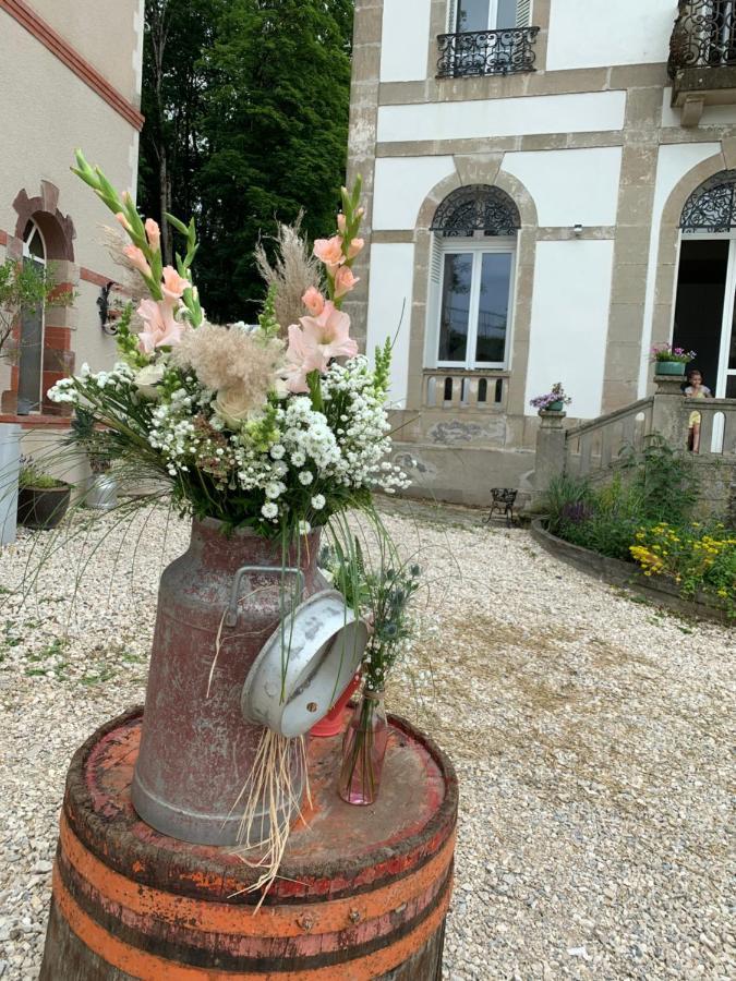 Le Chateau De Monthureux Le Sec Εξωτερικό φωτογραφία